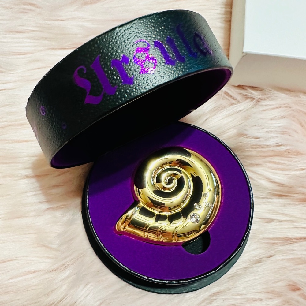 Disney The Little Mermaid x Besame Cosmetics Ursula Highlighter!